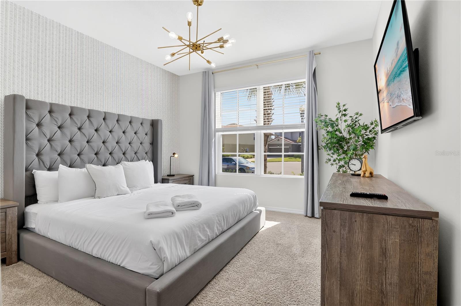 Image 22 of 54 For 7699 Oakmoss Loop