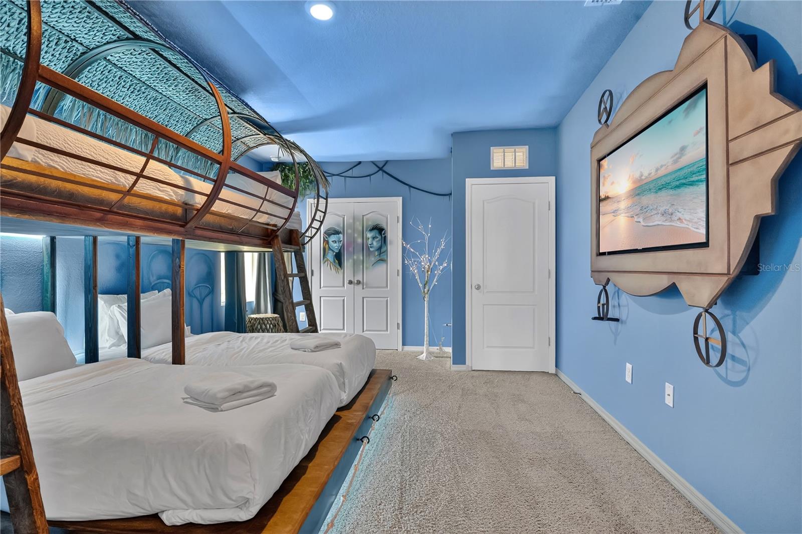 Image 25 of 54 For 7699 Oakmoss Loop