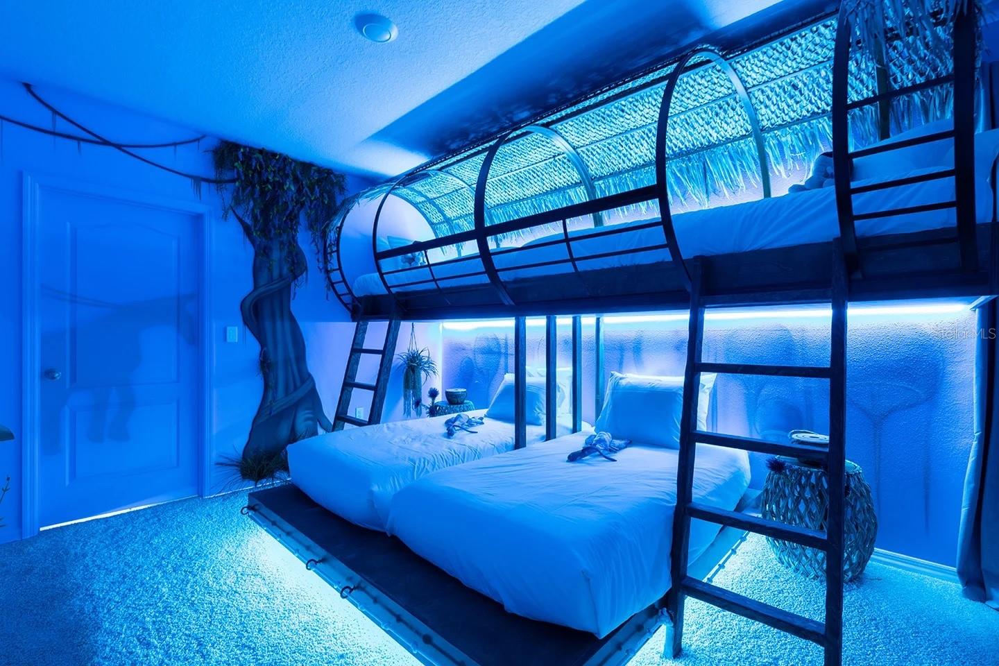 Image 28 of 54 For 7699 Oakmoss Loop