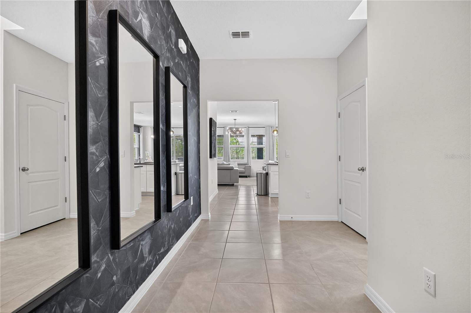 Image 3 of 54 For 7699 Oakmoss Loop