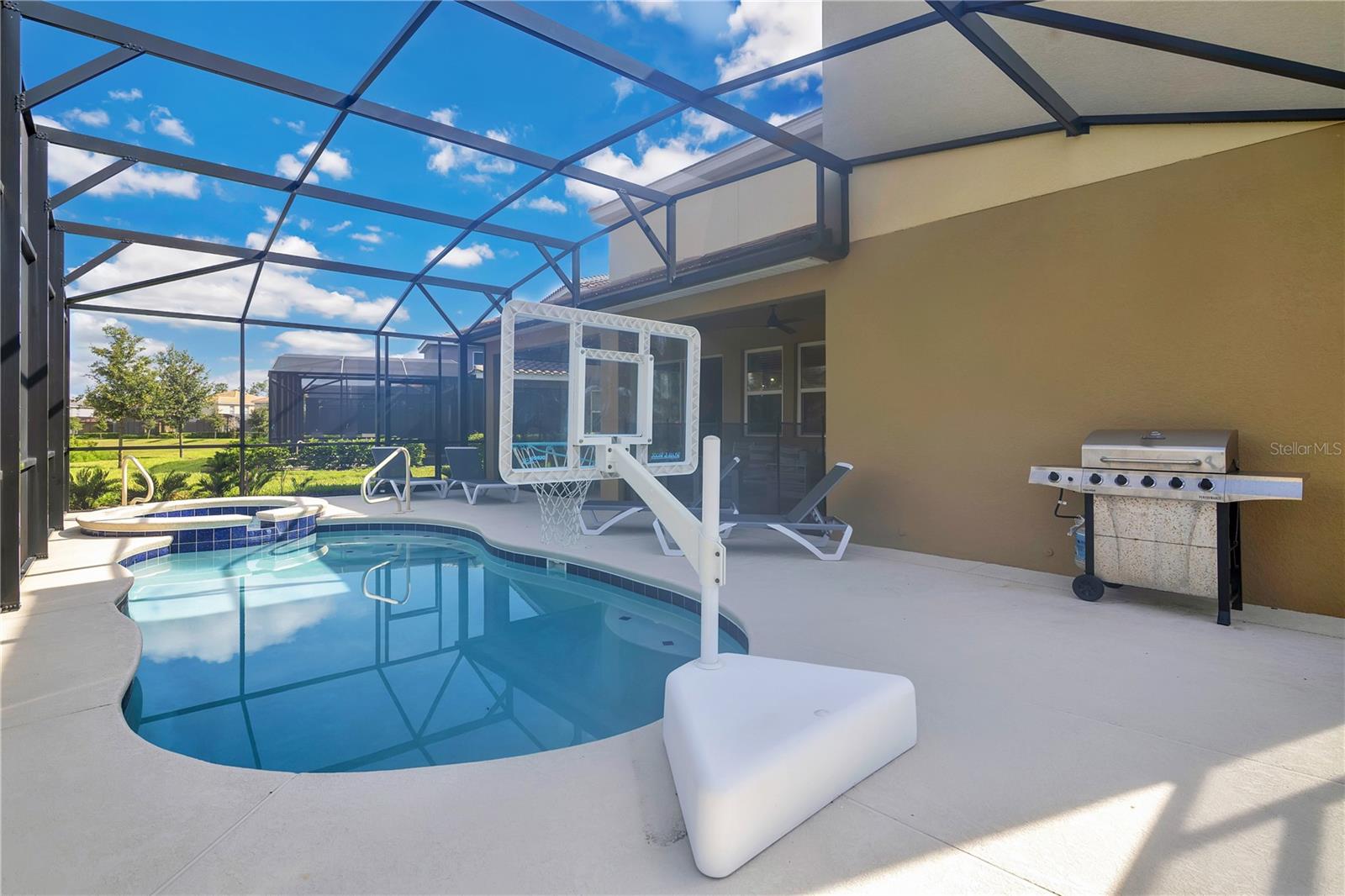 Image 42 of 54 For 7699 Oakmoss Loop