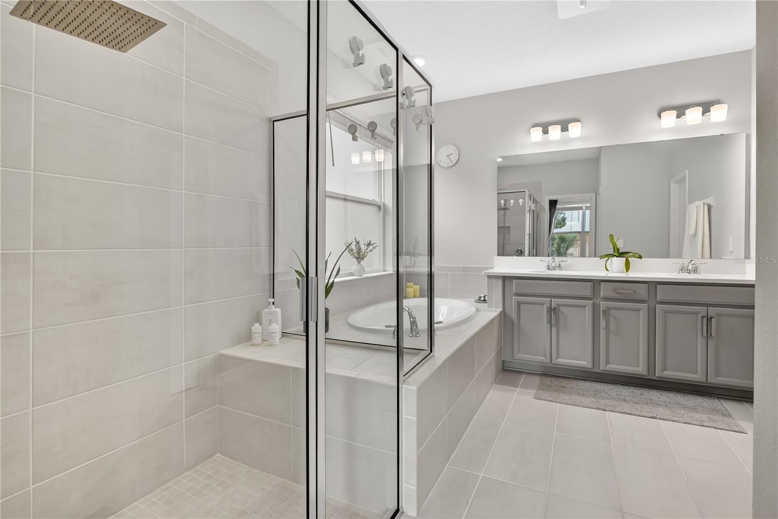 Image 16 of 37 For 2915 Crest Wave Drive