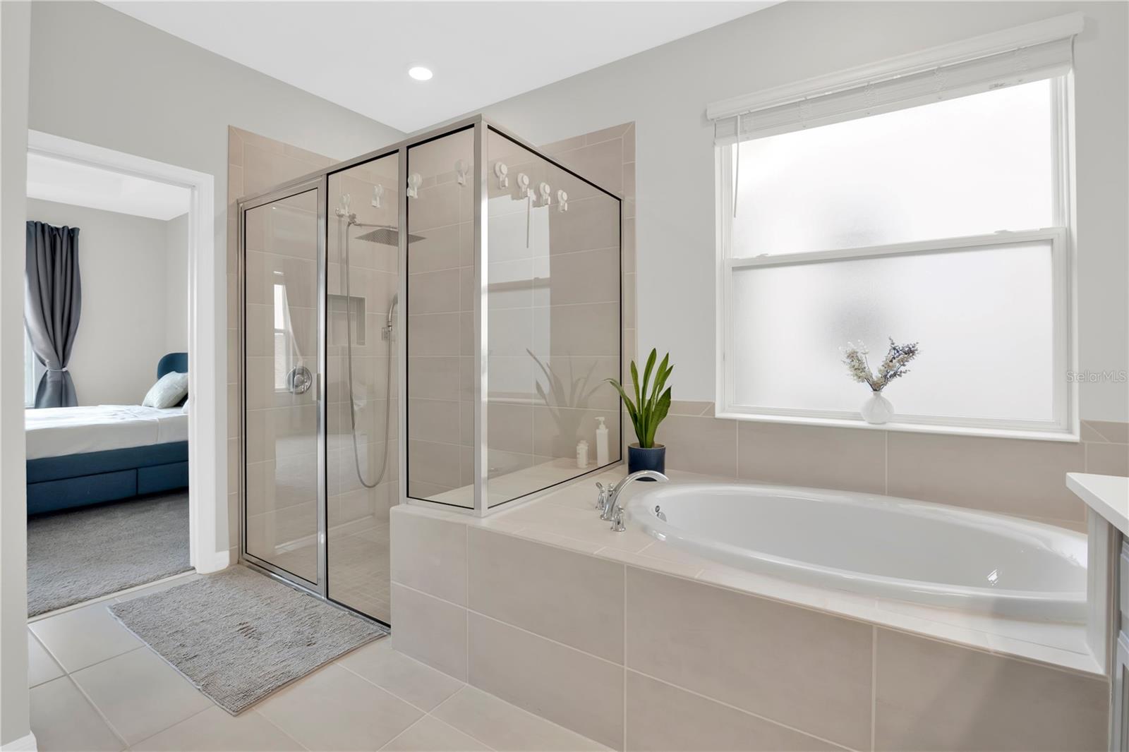 Image 17 of 37 For 2915 Crest Wave Drive