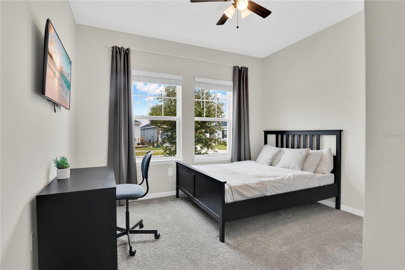 Image 18 of 37 For 2915 Crest Wave Drive