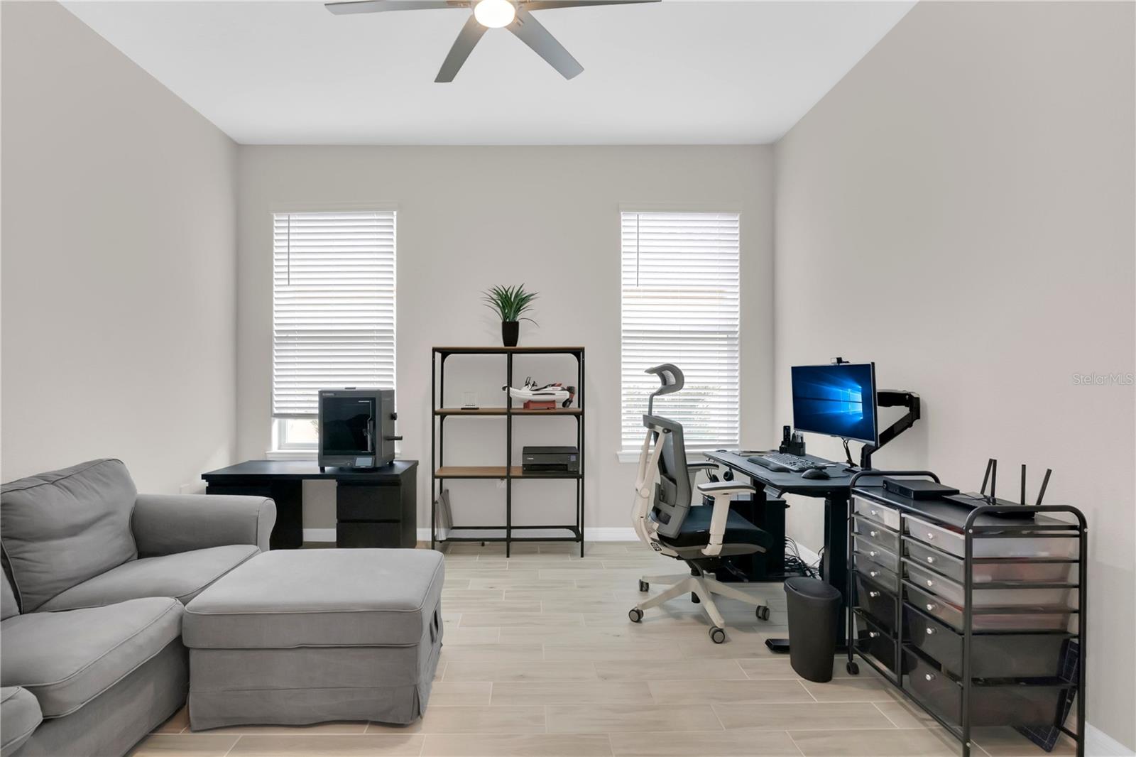 Image 24 of 37 For 2915 Crest Wave Drive