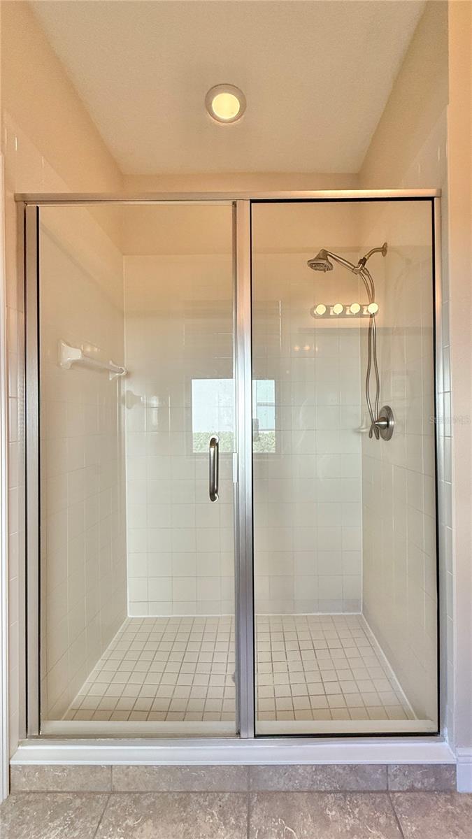 Image 18 of 50 For 8209 Roseville Road