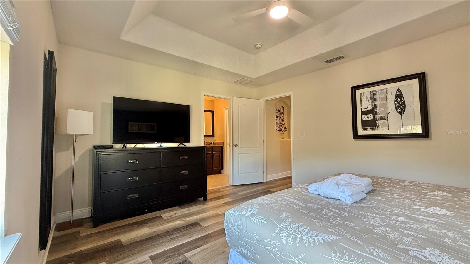 Image 27 of 50 For 8209 Roseville Road