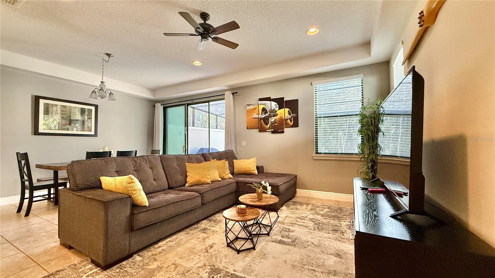 Image 3 of 50 For 8209 Roseville Road