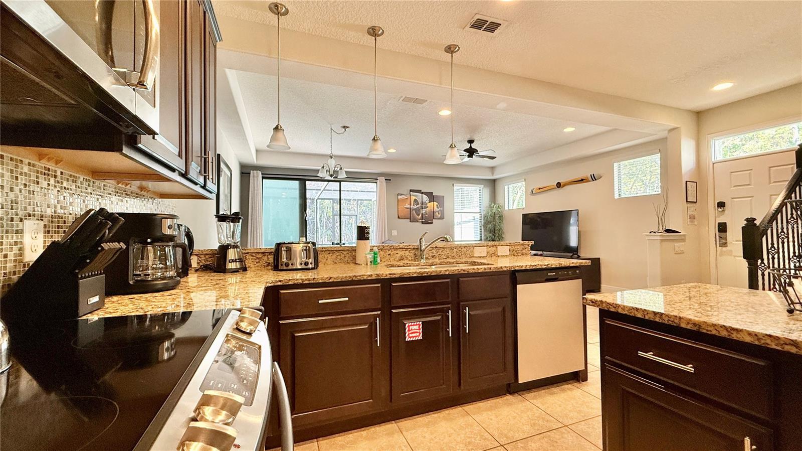 Image 8 of 50 For 8209 Roseville Road