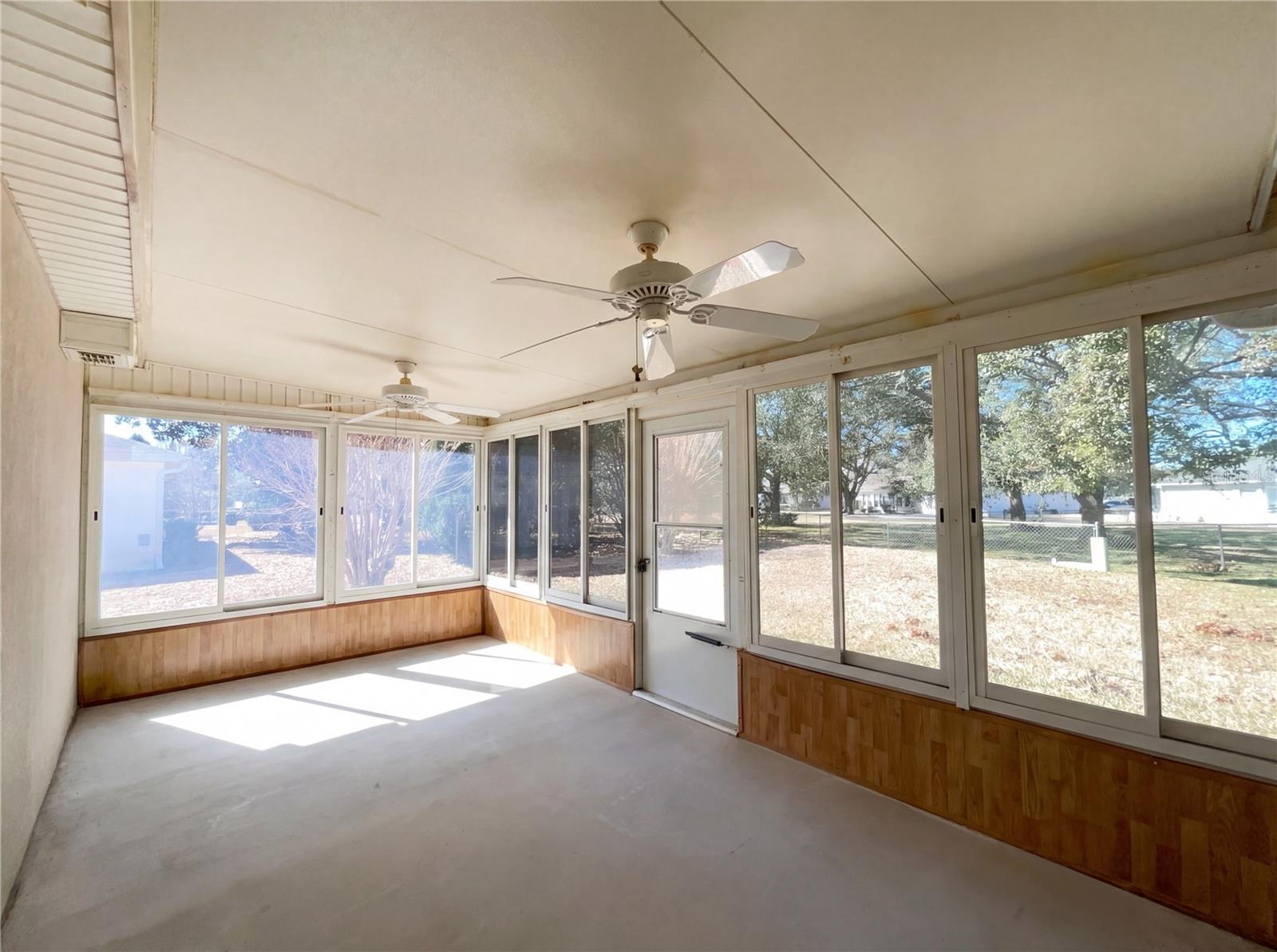 Image 19 of 24 For 13824 114th Circle