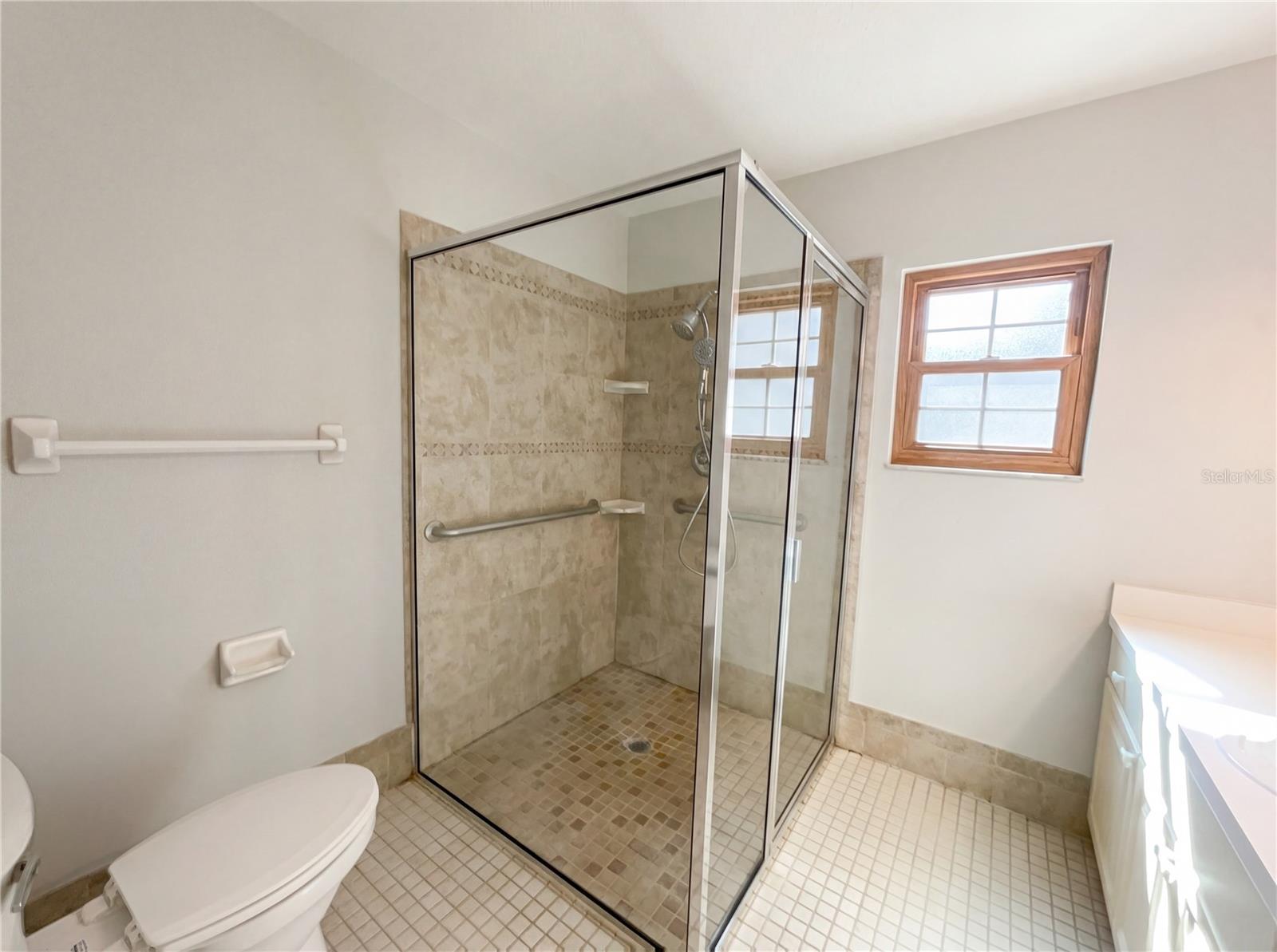 Image 20 of 24 For 13824 114th Circle