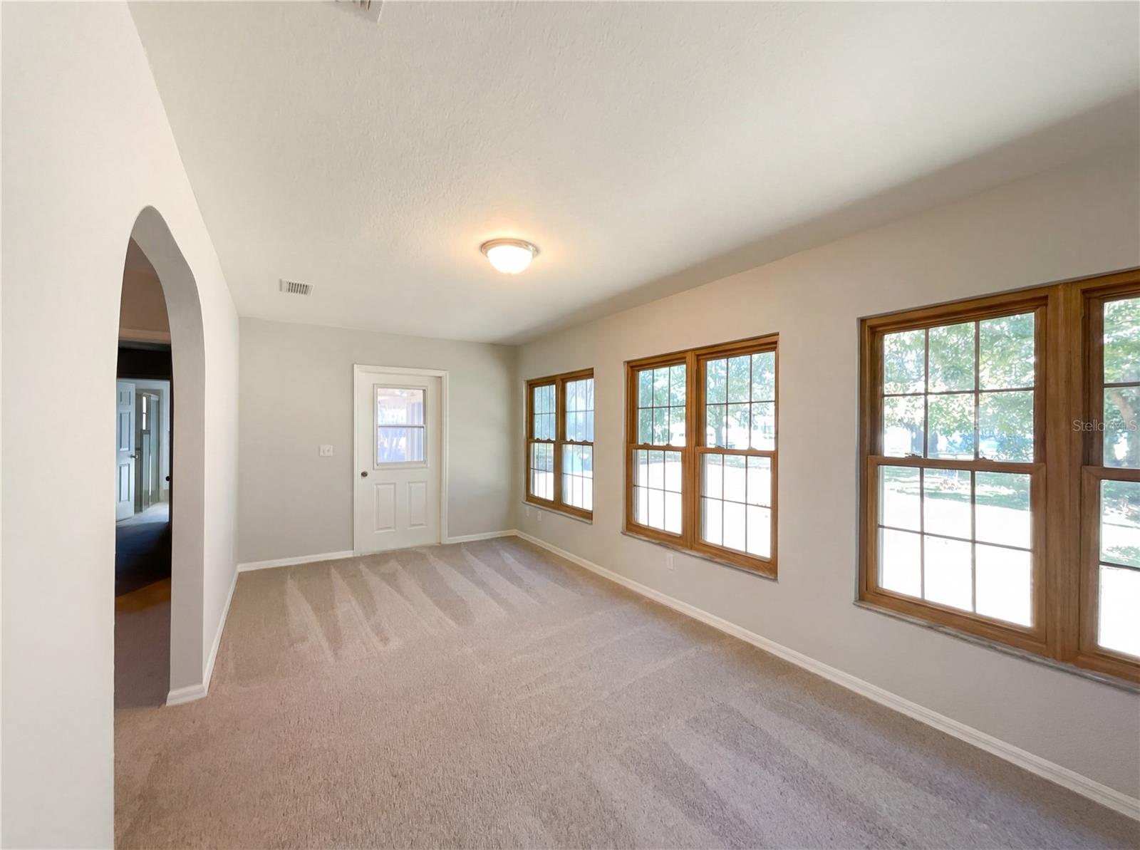 Image 8 of 24 For 13824 114th Circle