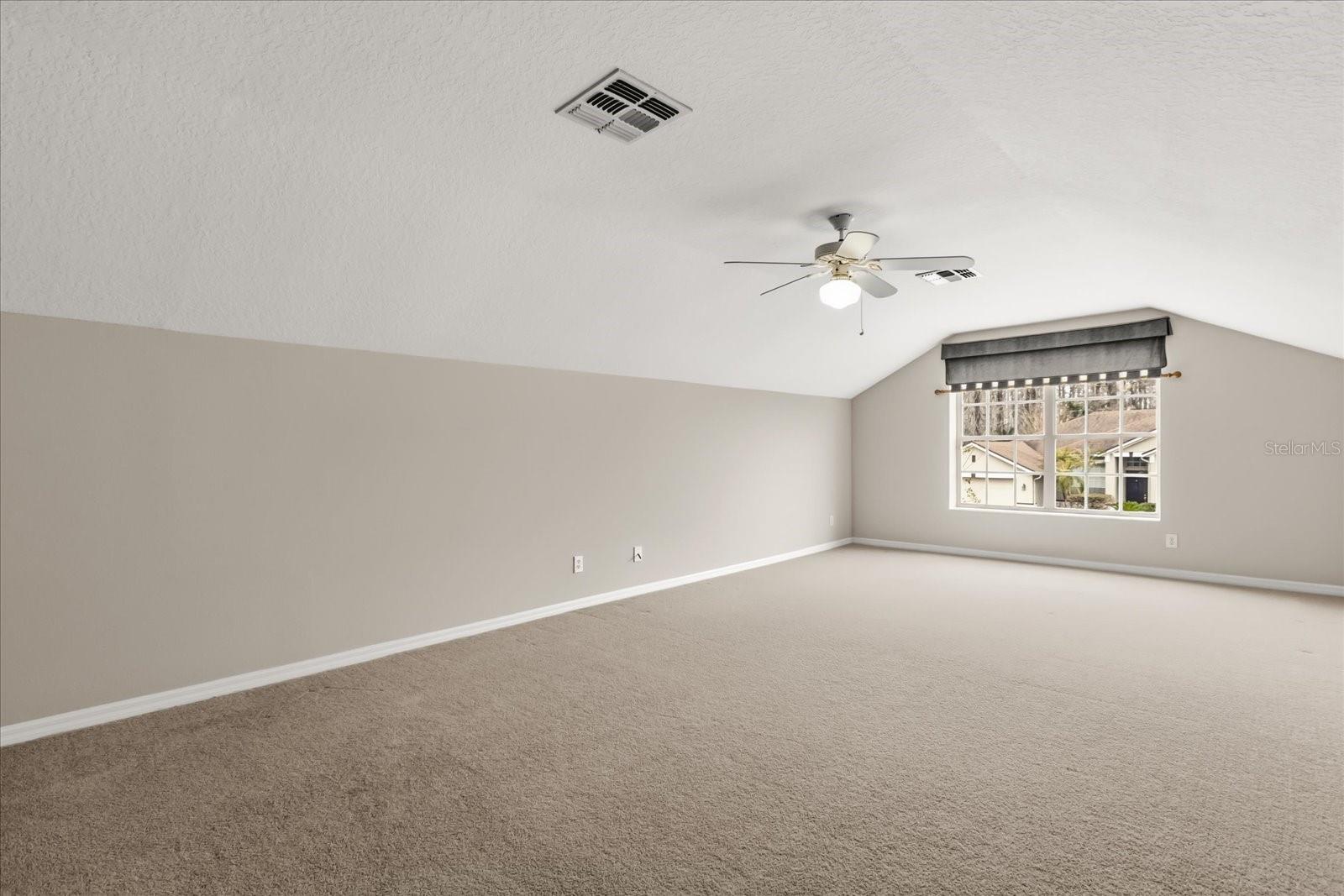 Image 20 of 28 For 106 Winghurst Boulevard