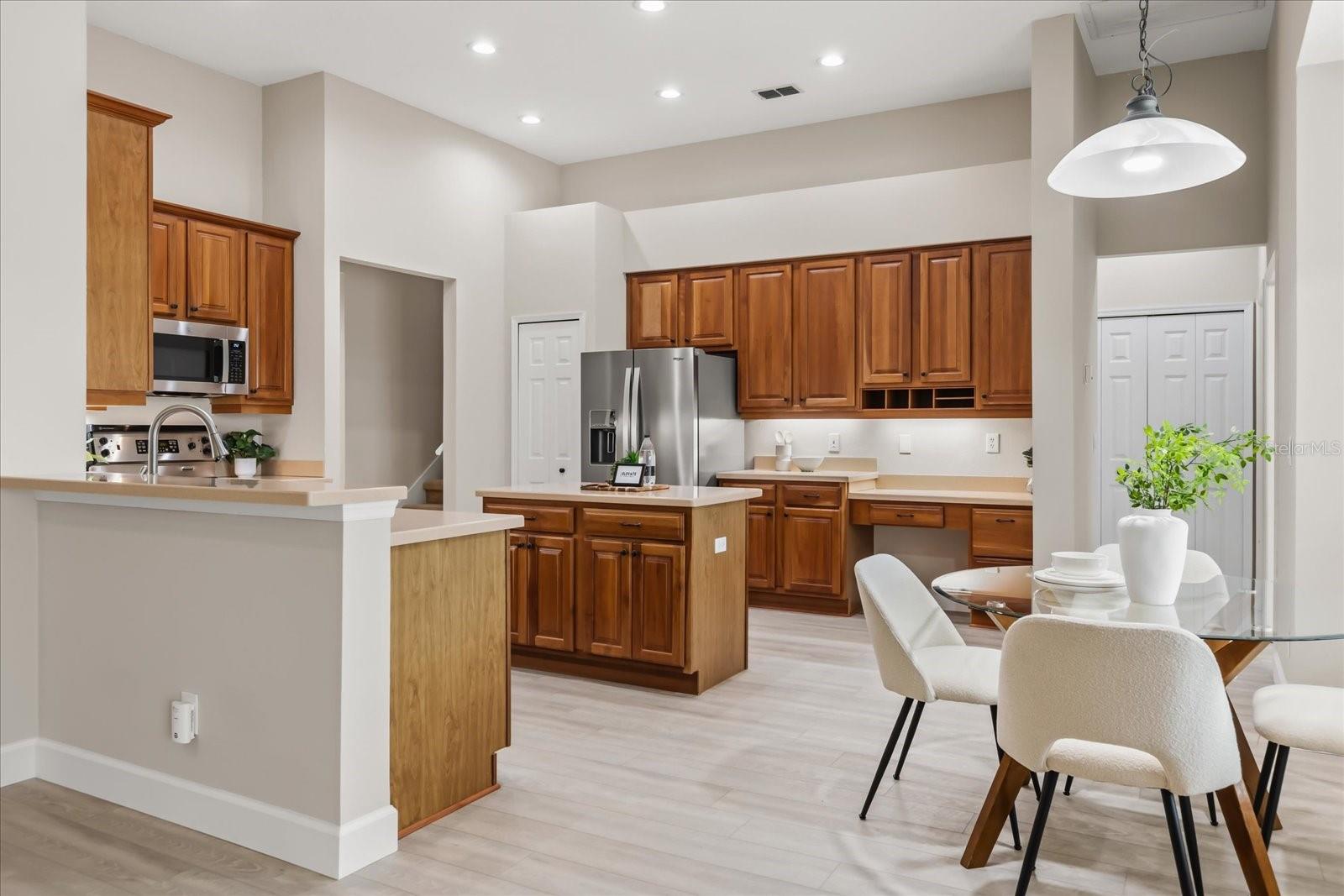 Image 8 of 28 For 106 Winghurst Boulevard