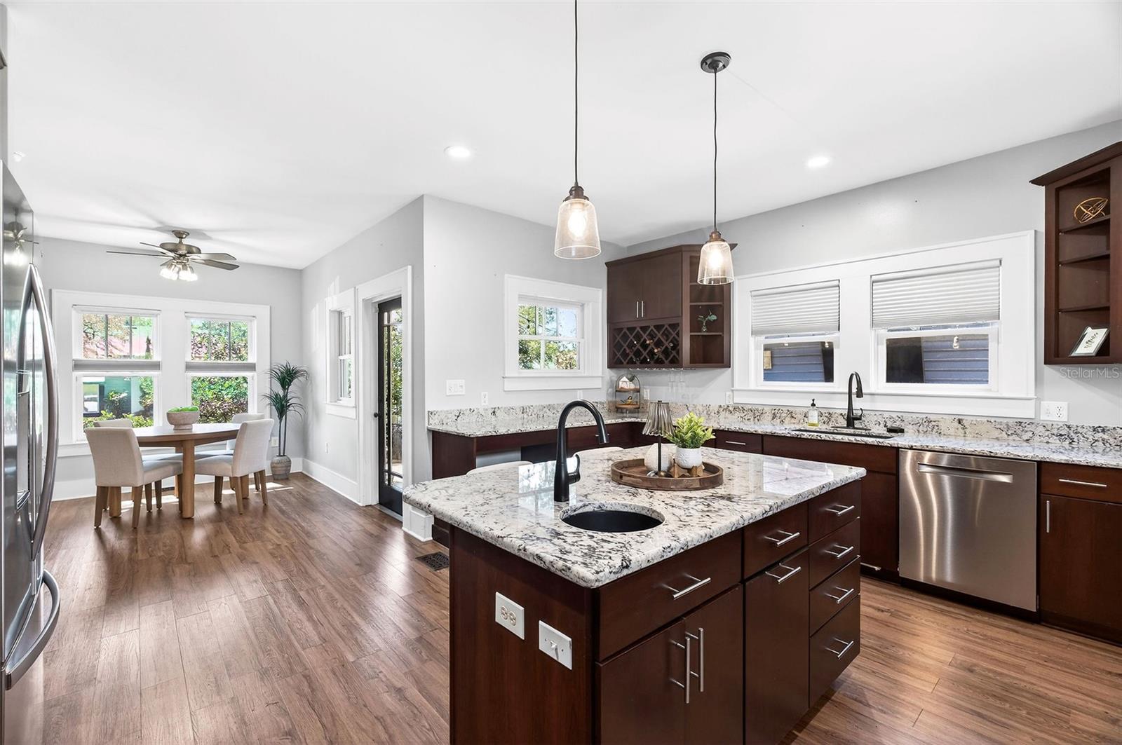 Image 19 of 52 For 120 Shine Avenue