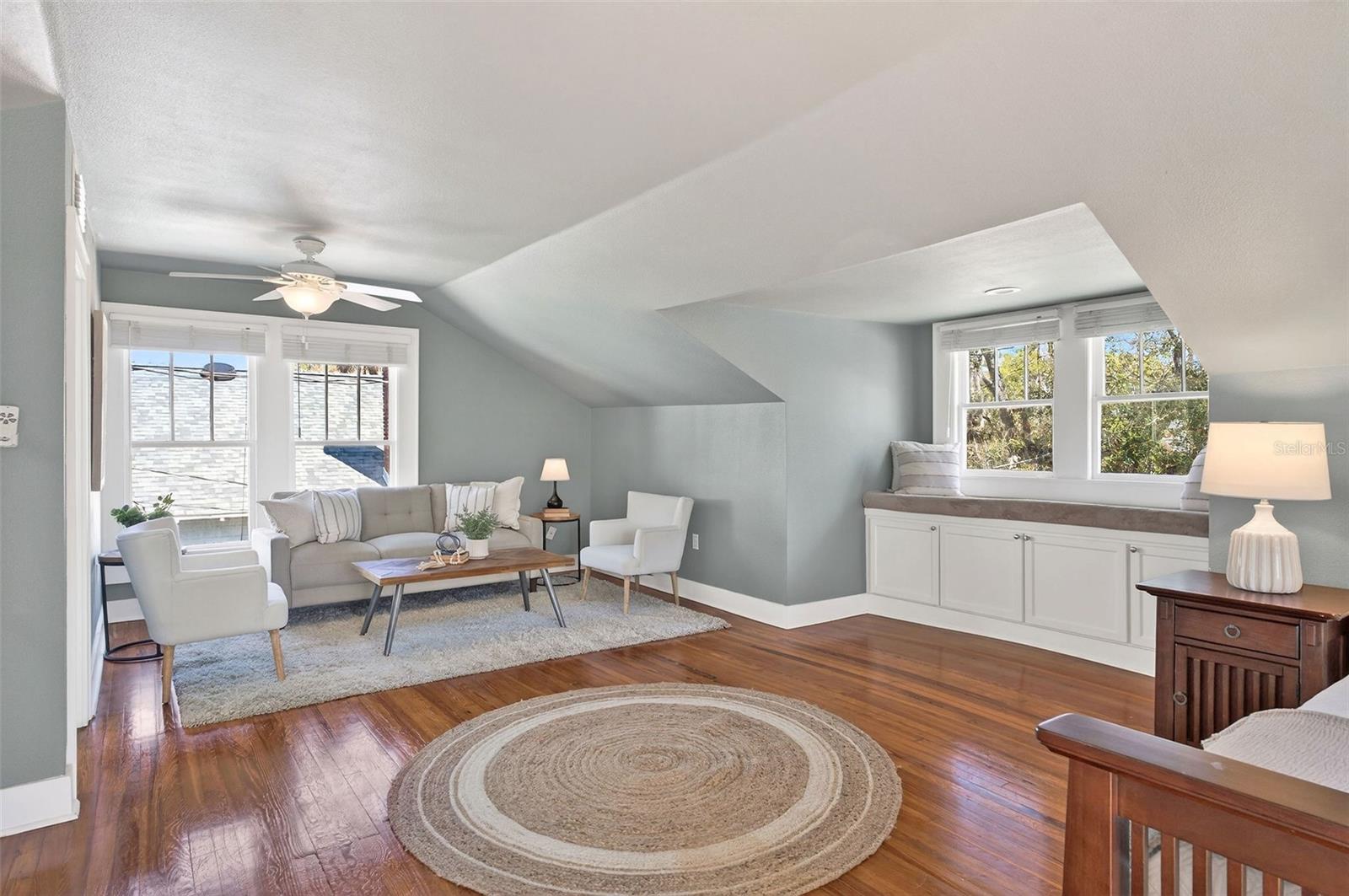 Image 22 of 52 For 120 Shine Avenue