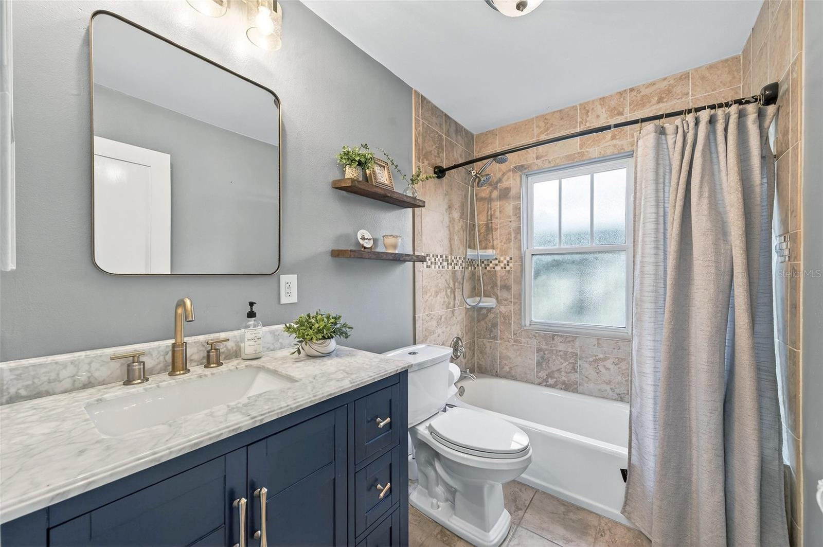 Image 31 of 52 For 120 Shine Avenue