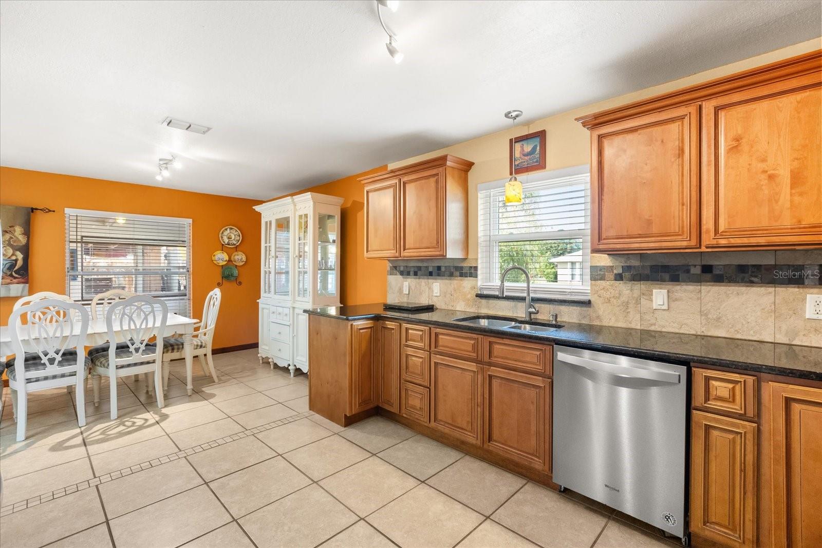 Image 8 of 26 For 1534 Perez  