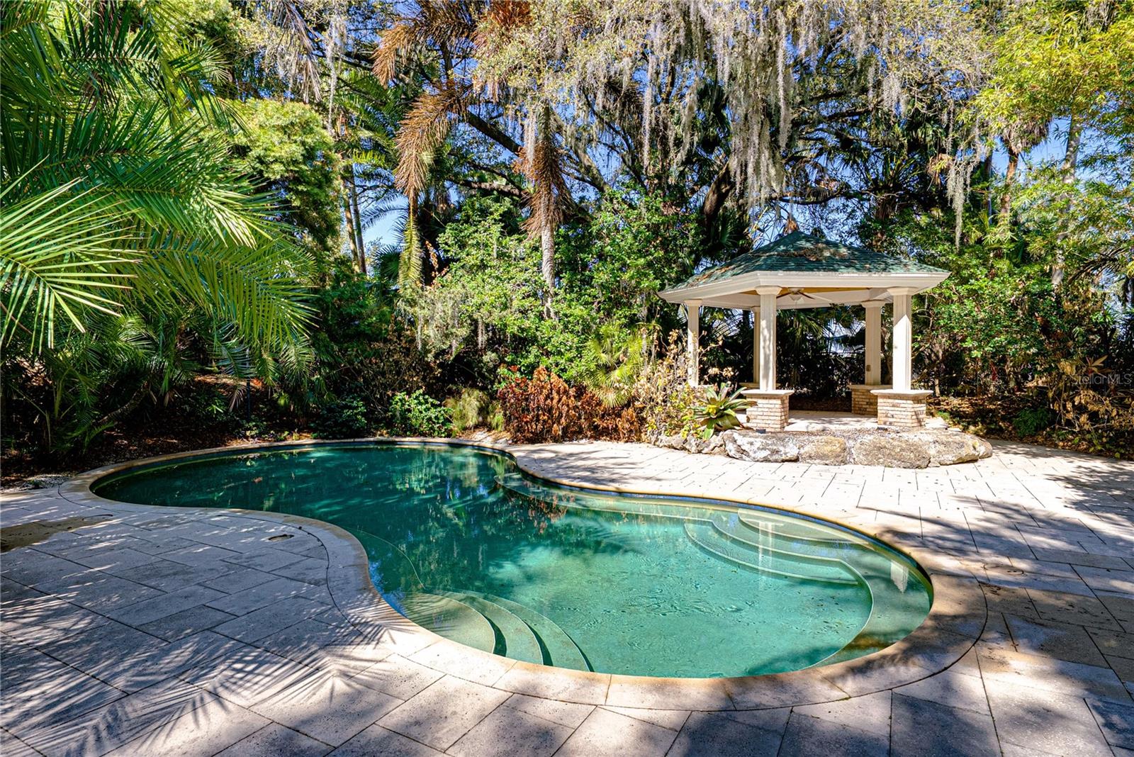 Listing photo id 8 for 3505 Gallagher Road