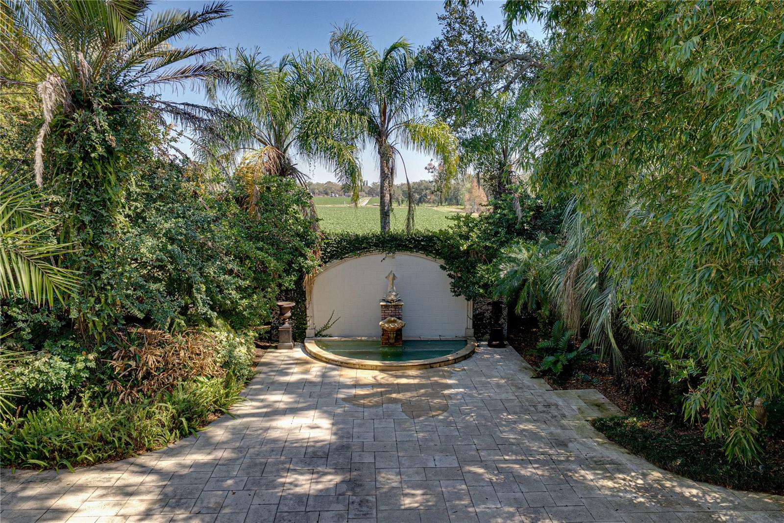 Listing photo id 11 for 3505 Gallagher Road