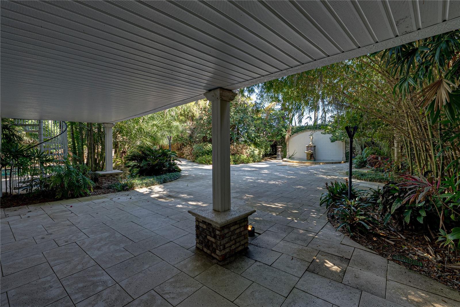 Listing photo id 13 for 3505 Gallagher Road