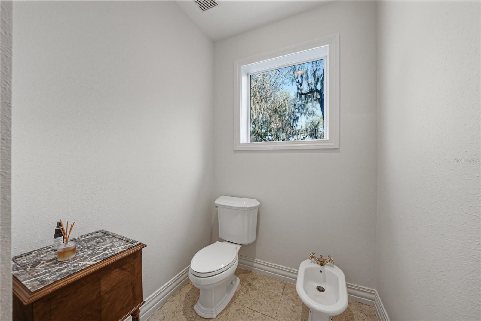 Listing photo id 52 for 3505 Gallagher Road