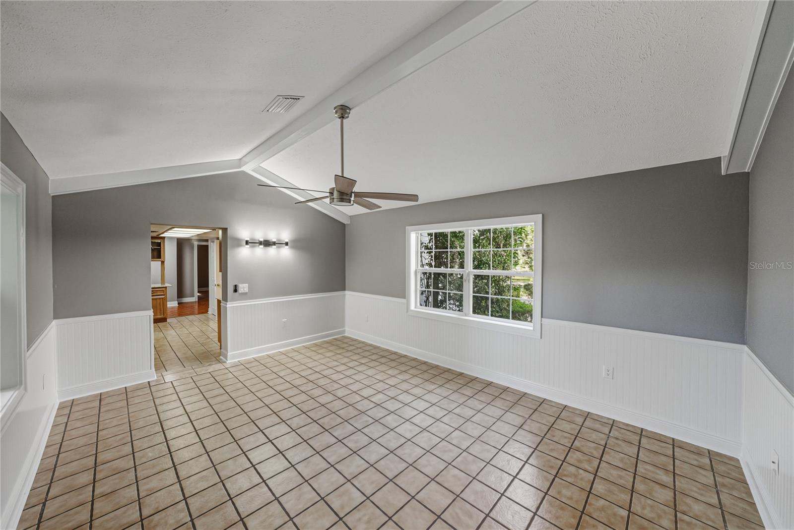 Listing photo id 70 for 3505 Gallagher Road