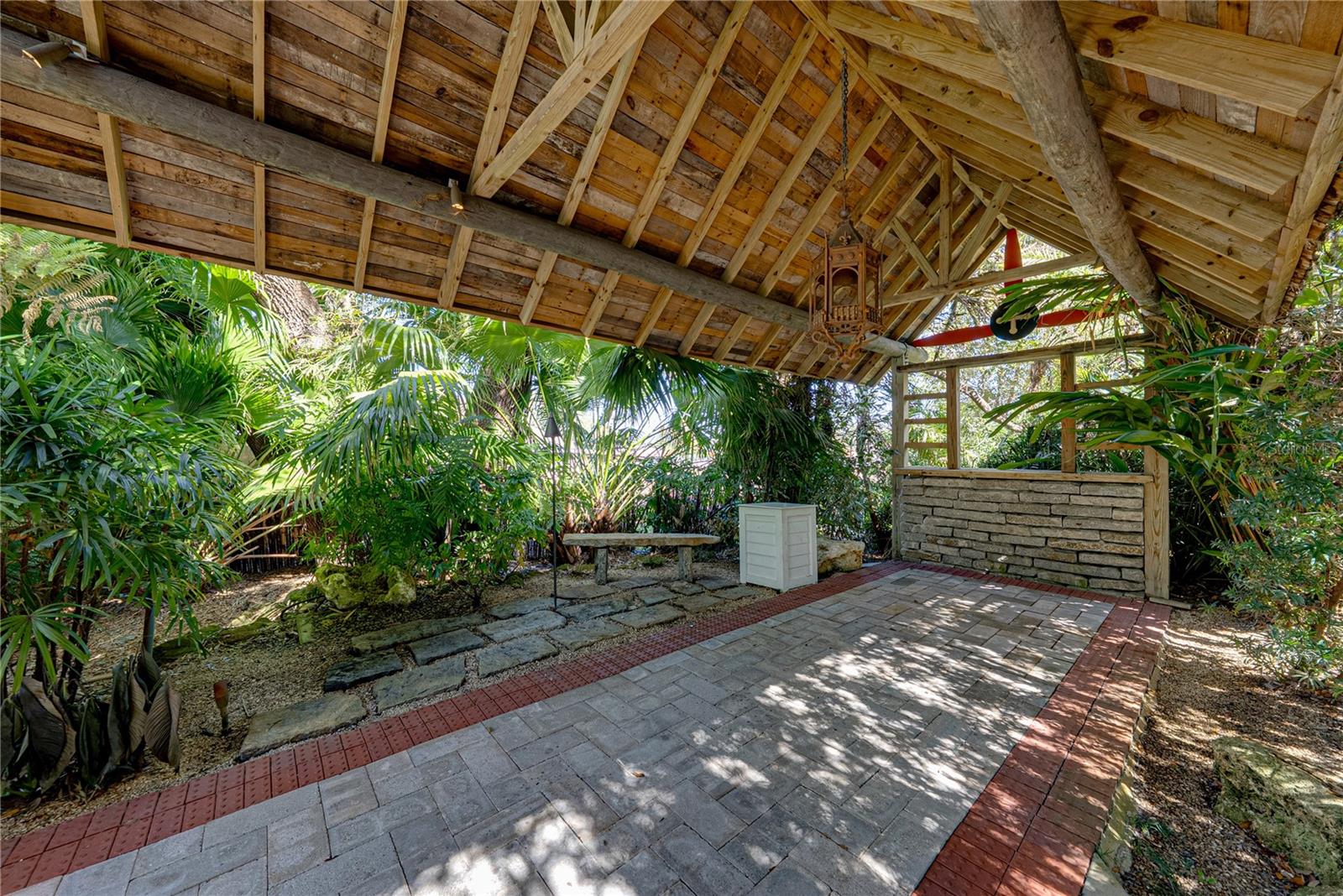 Listing photo id 89 for 3505 Gallagher Road