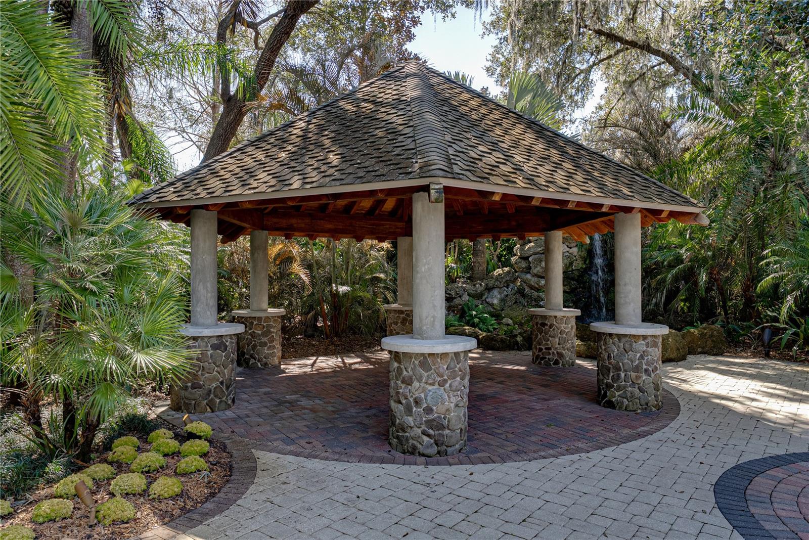 Listing photo id 91 for 3505 Gallagher Road