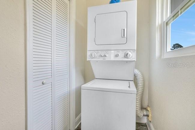 Image 15 of 32 For 1809 Pear Avenue