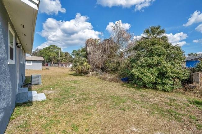 Image 17 of 32 For 1809 Pear Avenue