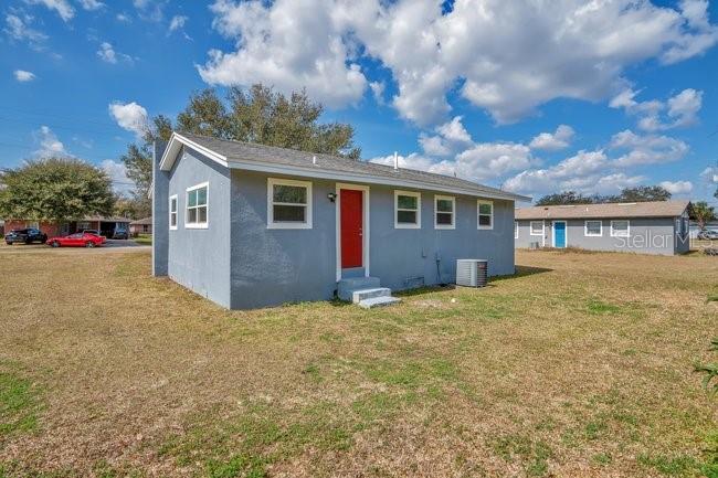 Image 18 of 32 For 1809 Pear Avenue