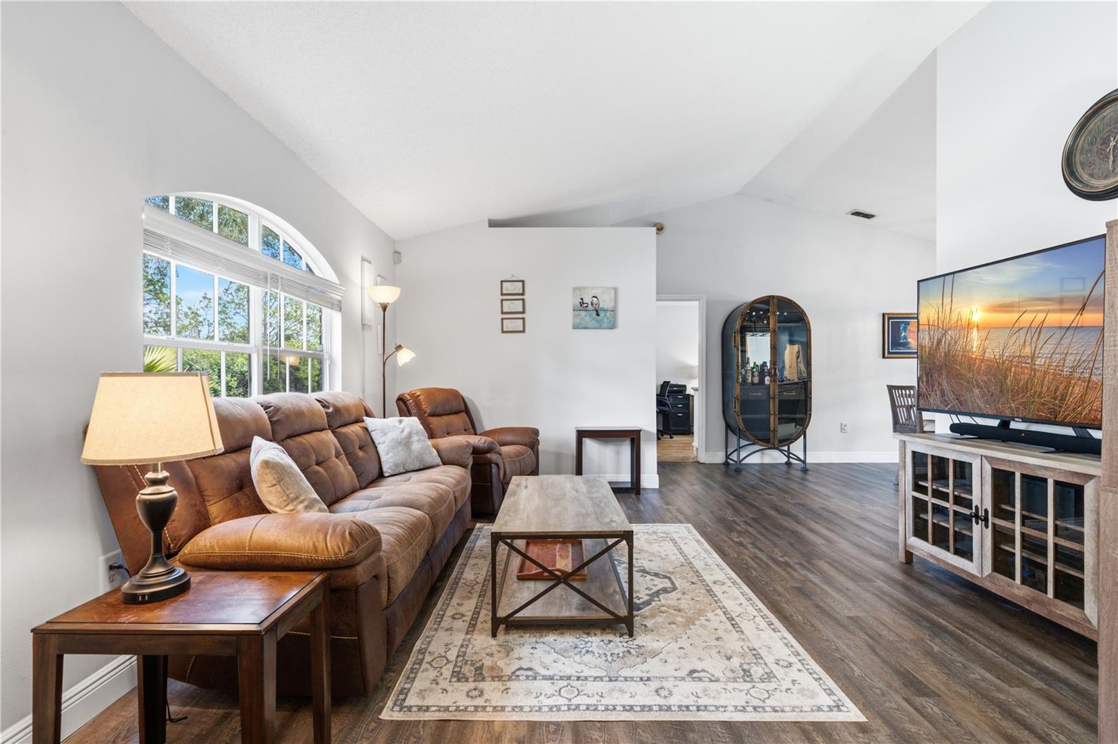 Image 6 of 38 For 3205 Fieldcrest Terrace