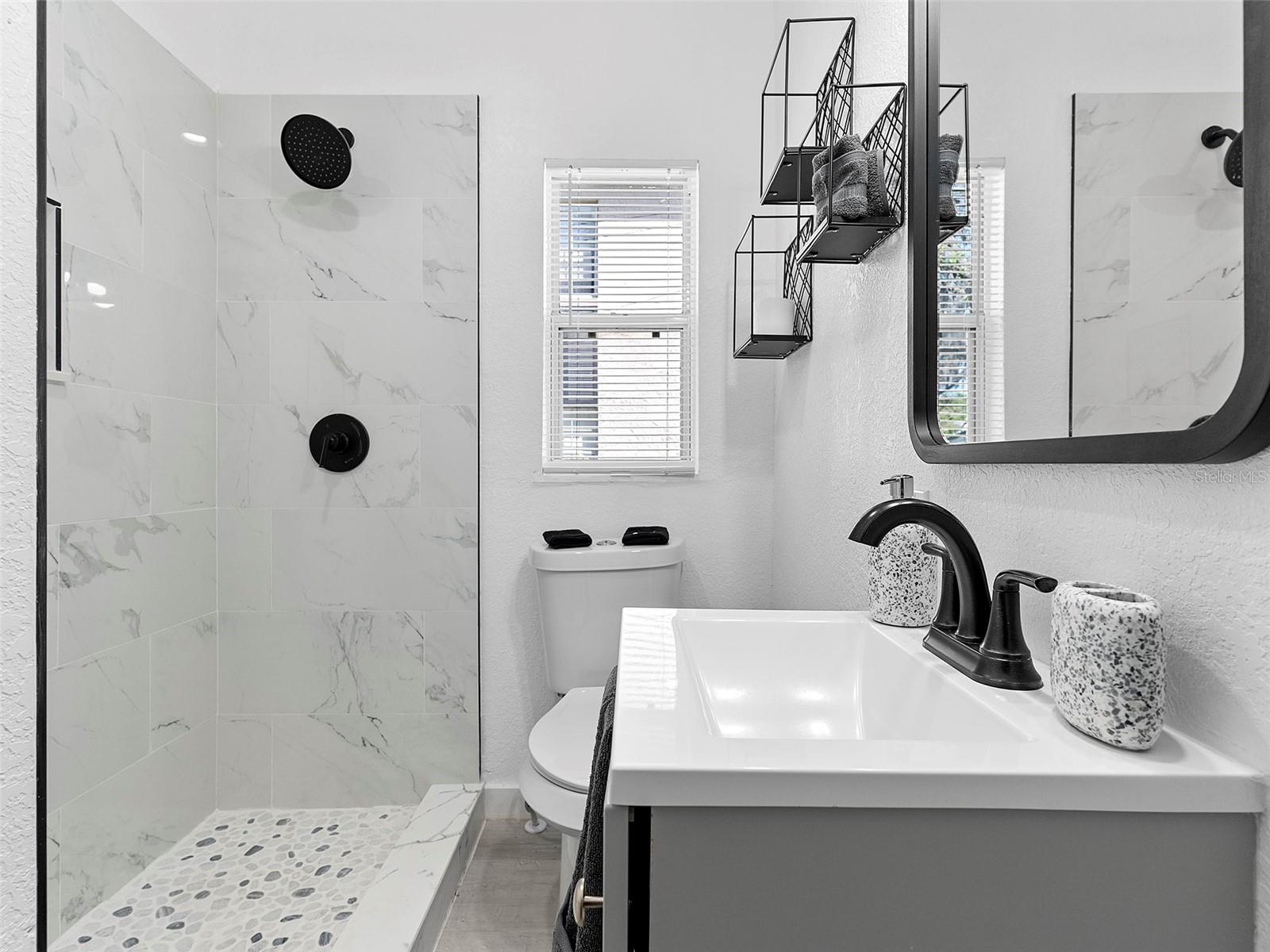 Image 14 of 54 For 412 Harwood Street