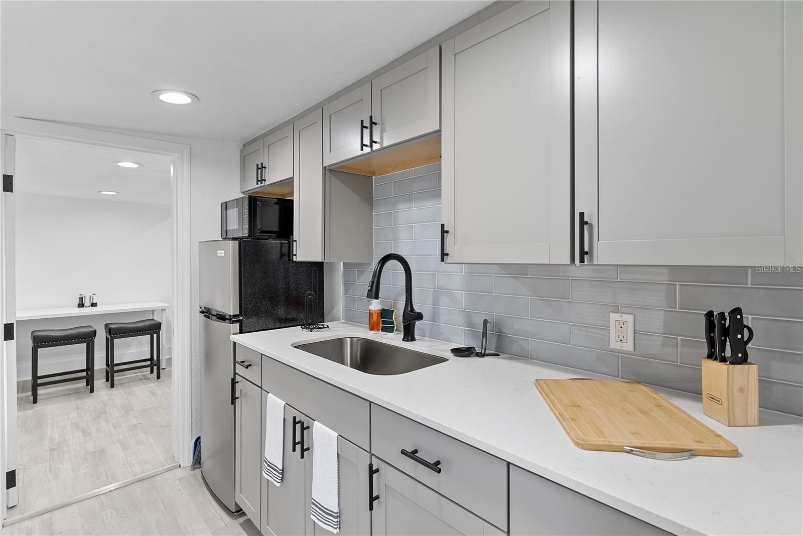 Image 18 of 54 For 412 Harwood Street