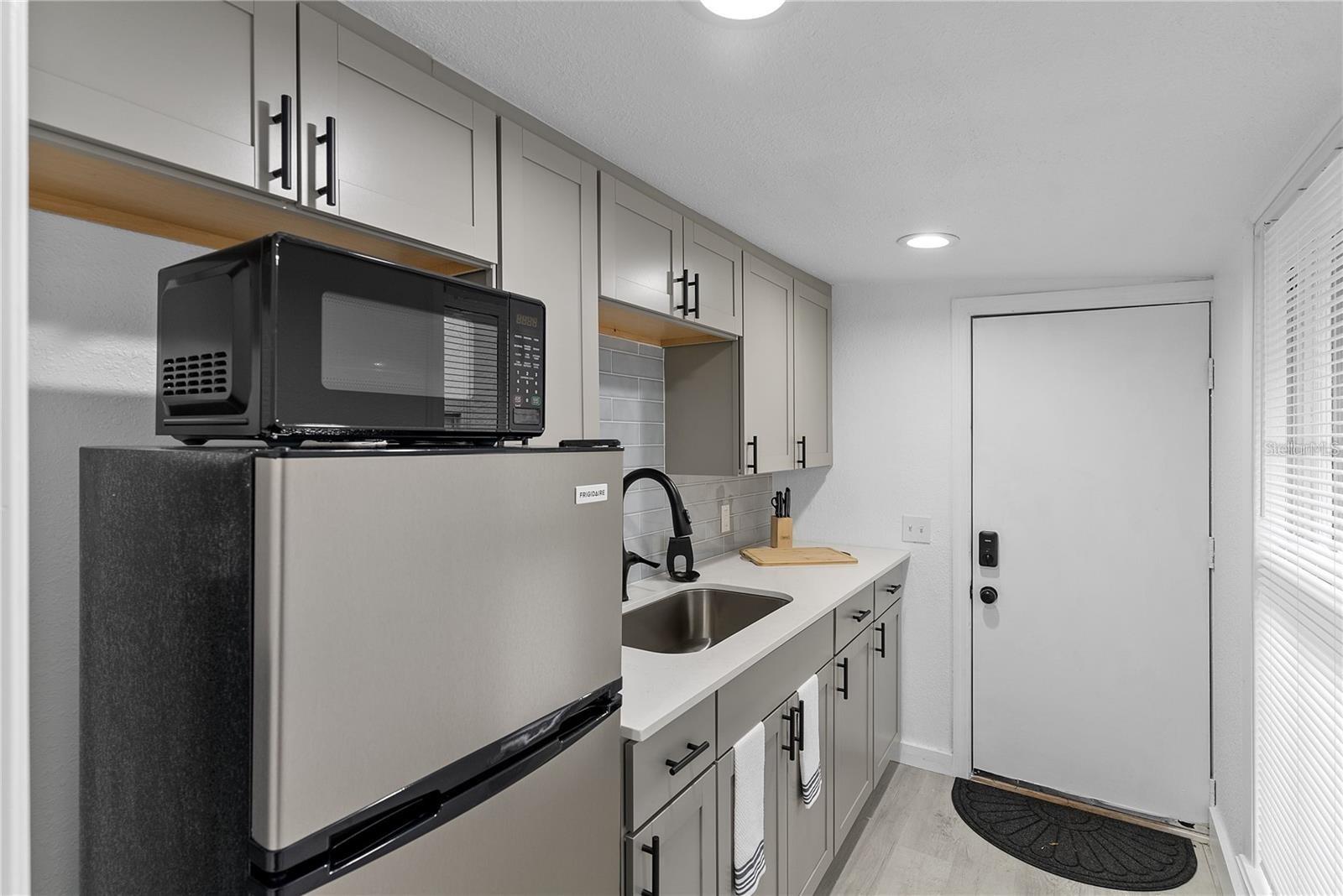 Image 19 of 54 For 412 Harwood Street