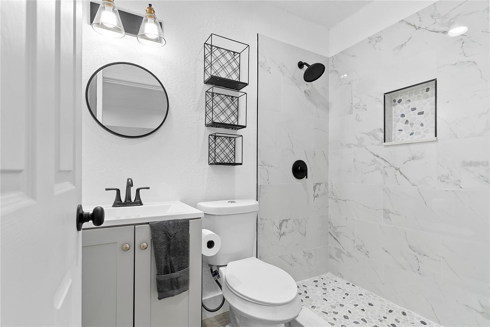 Image 26 of 54 For 412 Harwood Street