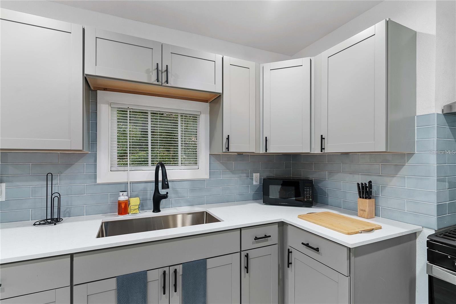 Image 38 of 54 For 412 Harwood Street