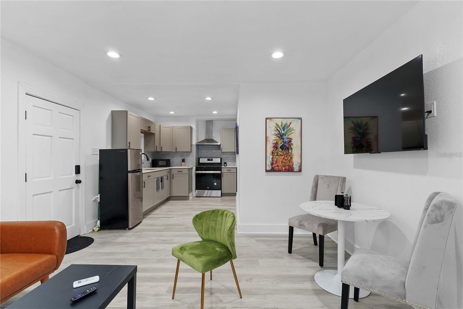 Image 39 of 54 For 412 Harwood Street