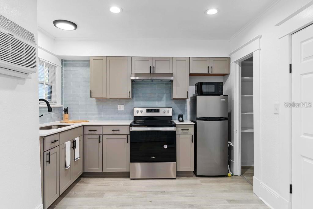 Image 48 of 54 For 412 Harwood Street