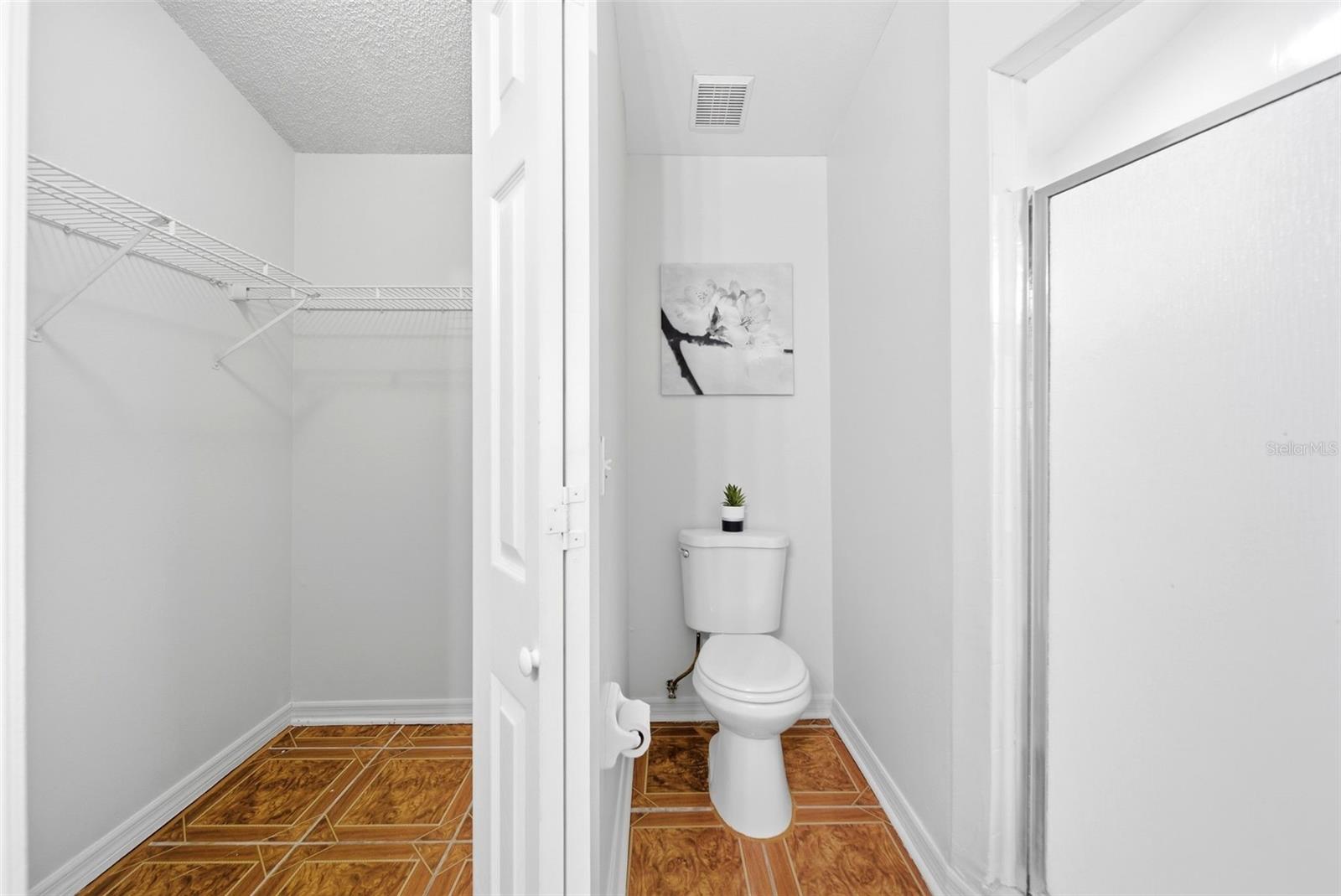 Image 7 of 14 For 6336 Ruthie Drive