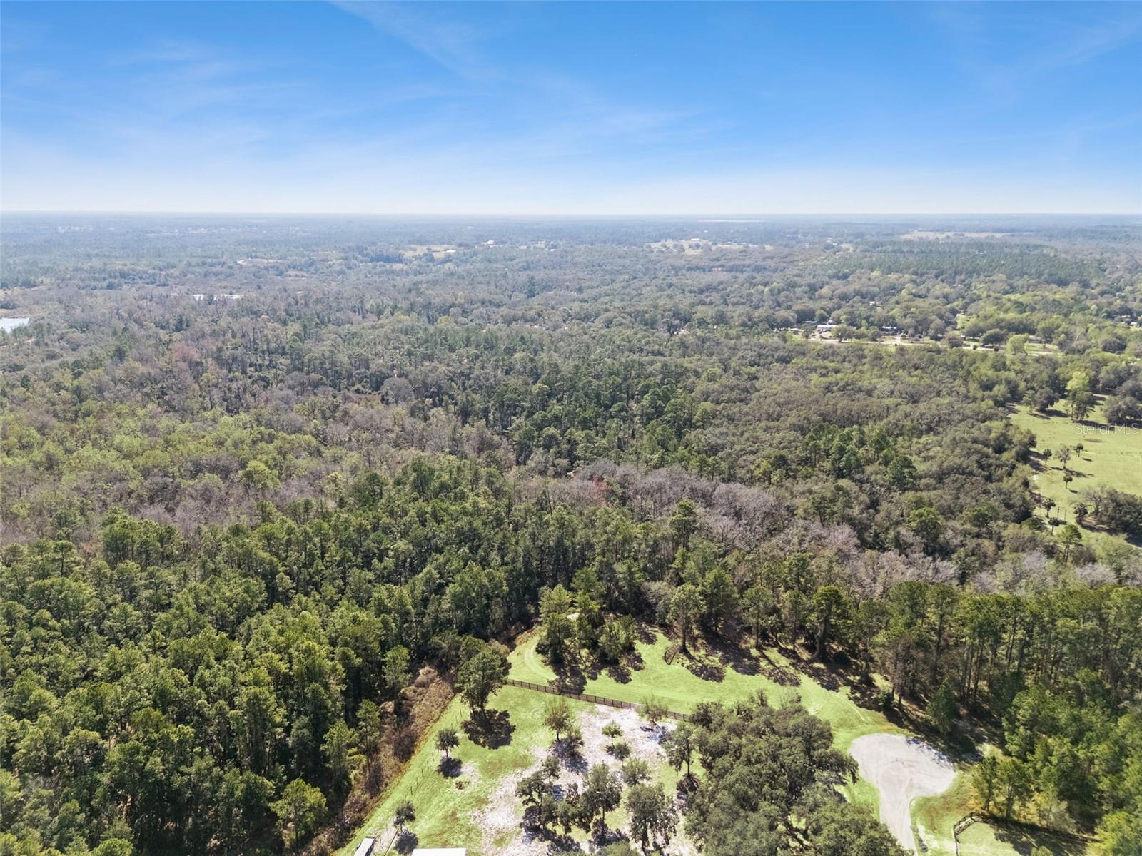 Image 5 of 9 For 22271 Deer Park Avenue