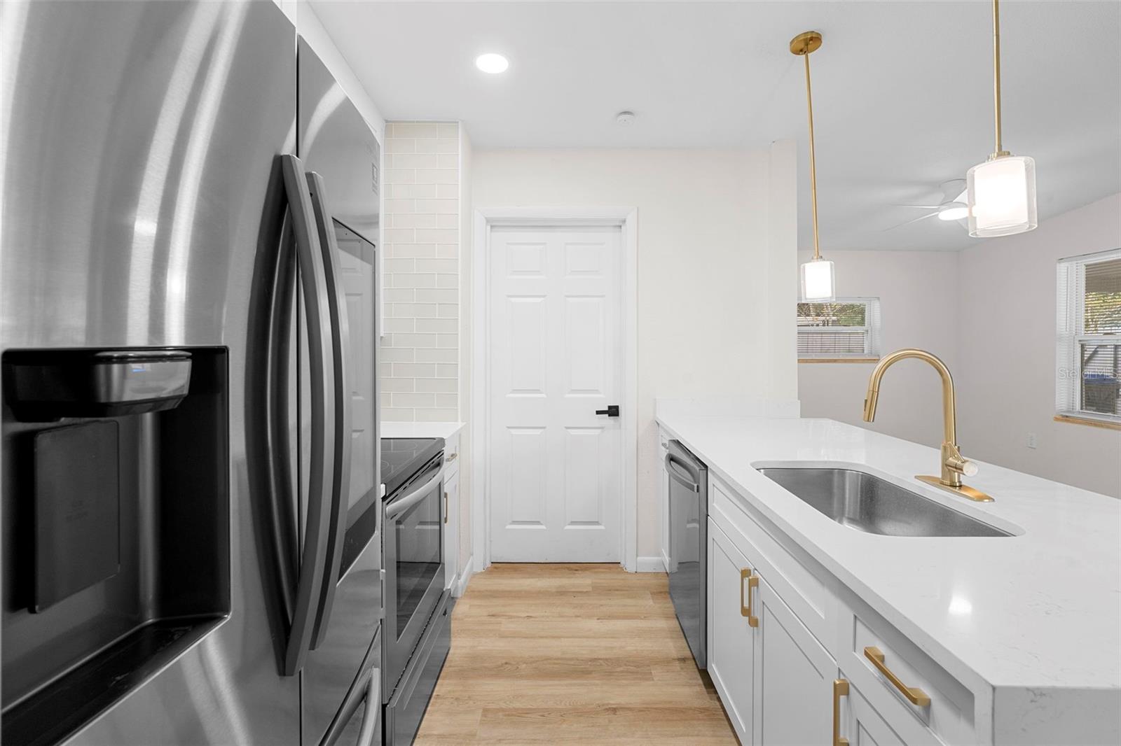 Image 20 of 47 For 3202 Kathleen Drive