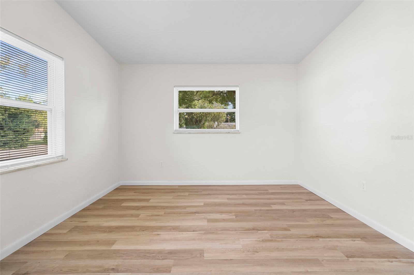 Image 23 of 47 For 3202 Kathleen Drive