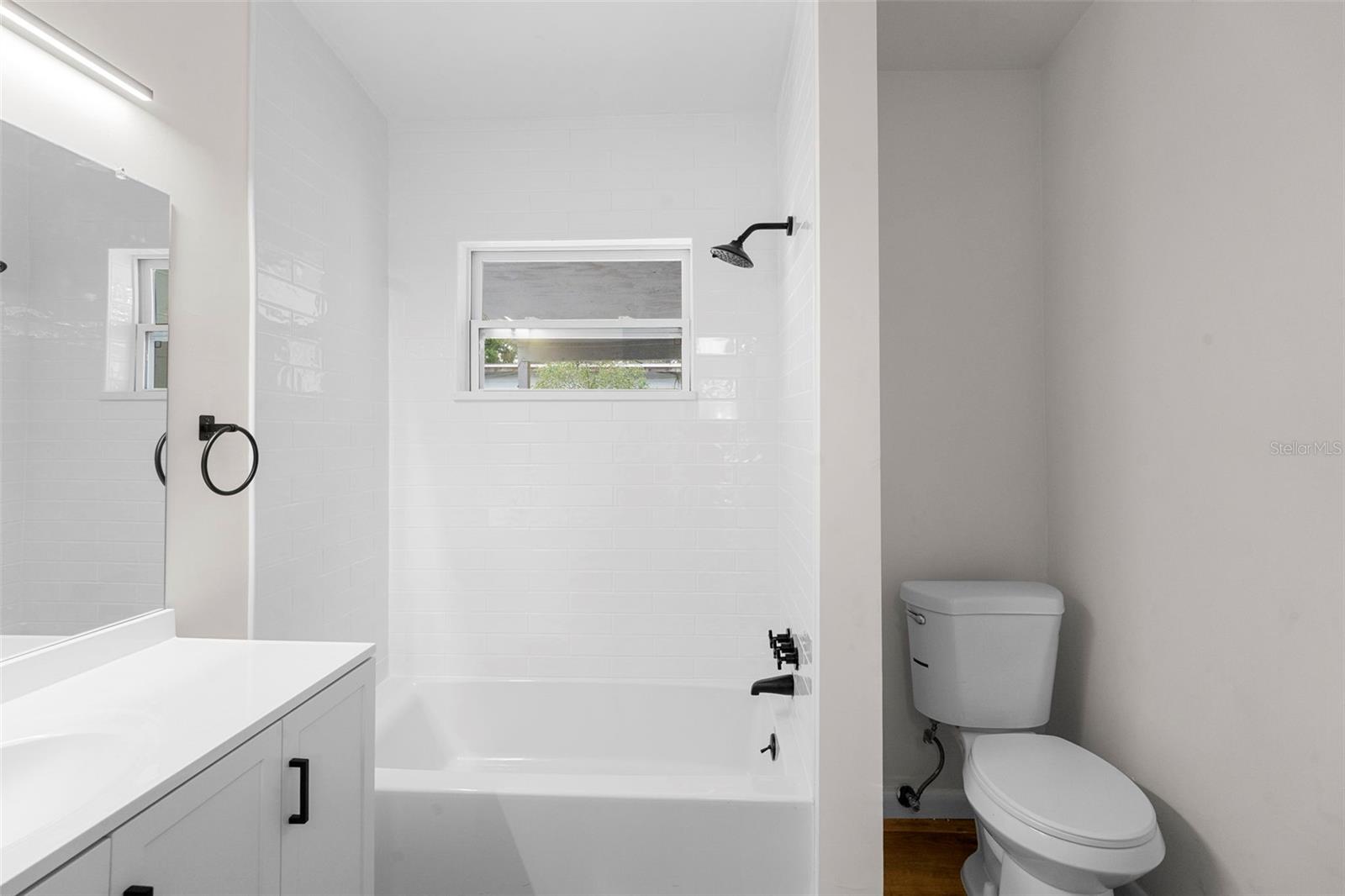 Image 25 of 47 For 3202 Kathleen Drive