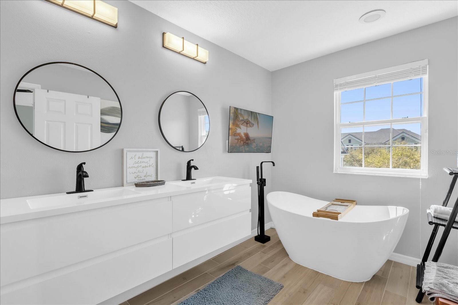 Image 17 of 32 For 1173 Orange Avenue