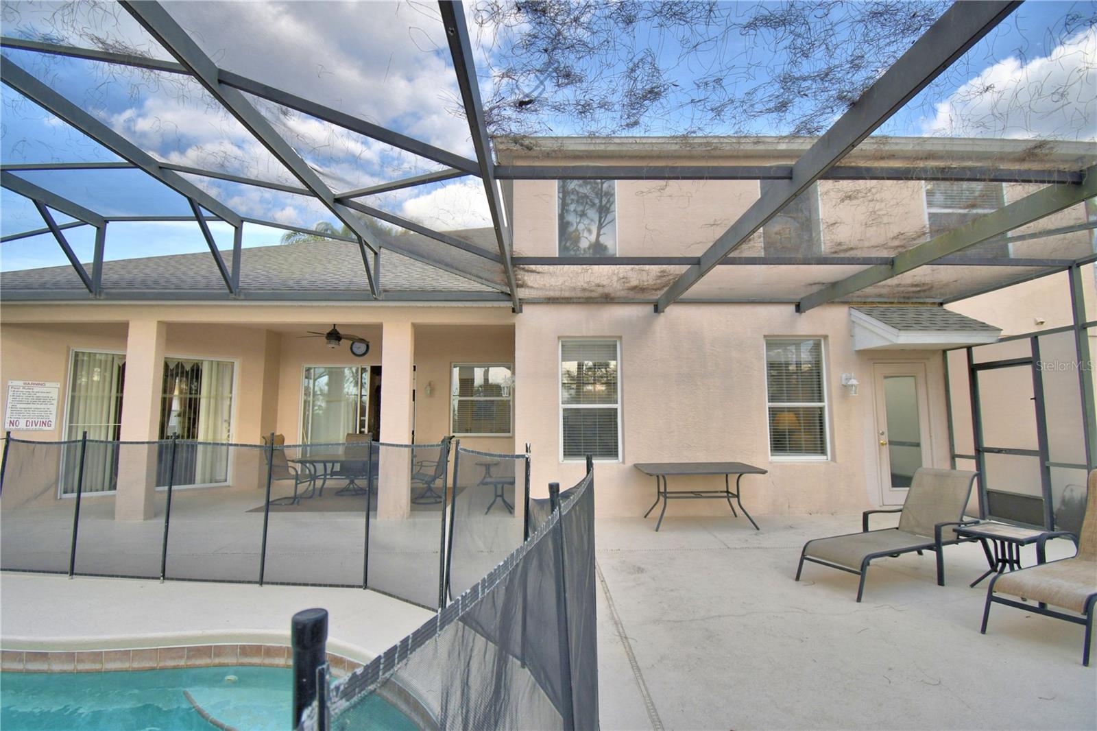 Listing photo id 57 for 609 Hampton Drive