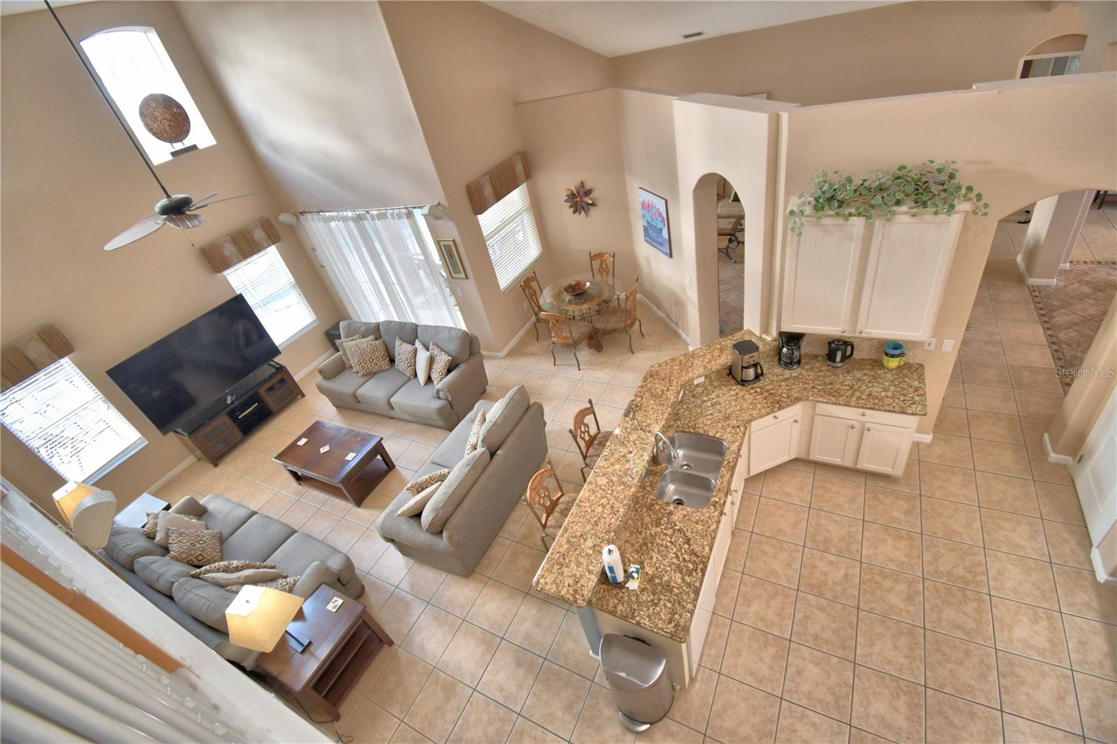 Listing photo id 64 for 609 Hampton Drive