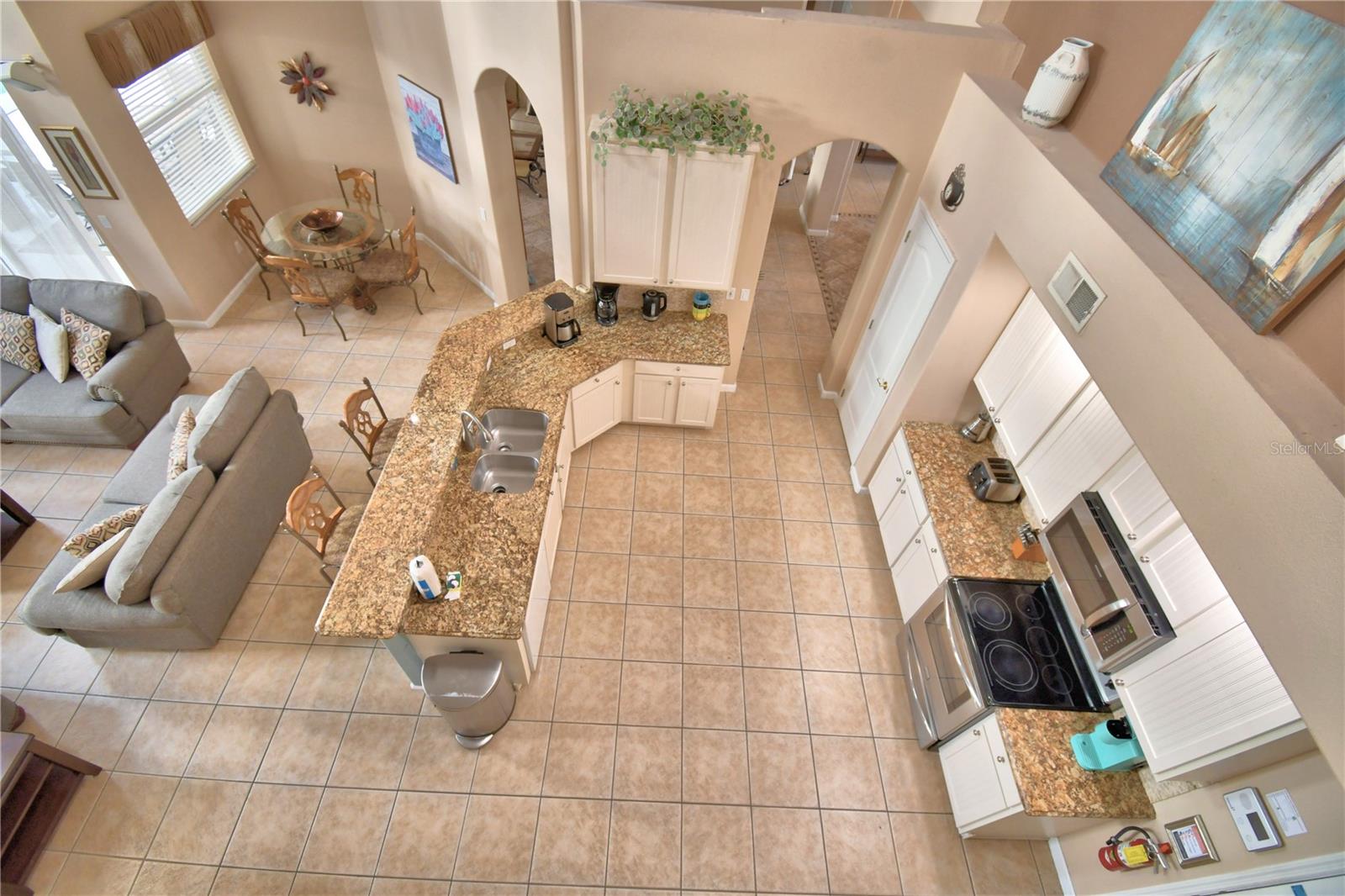 Listing photo id 65 for 609 Hampton Drive