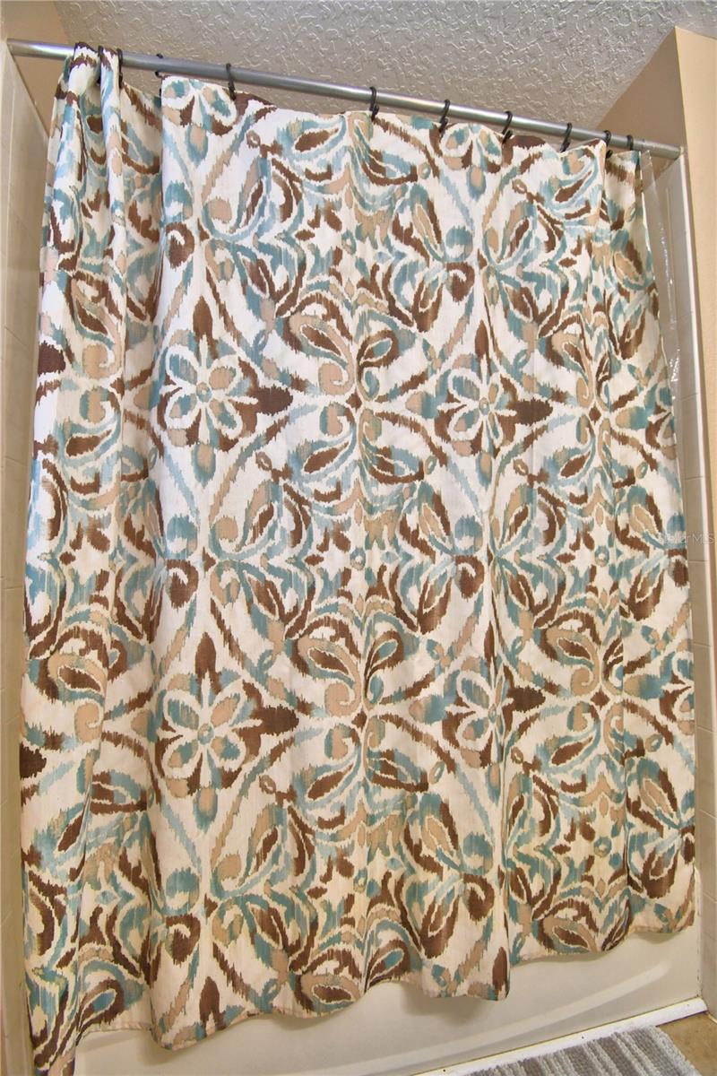 Listing photo id 74 for 609 Hampton Drive